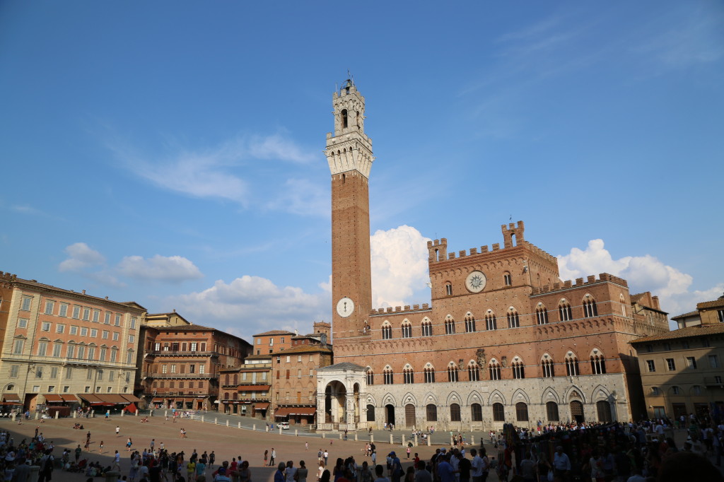 Siena's Piazza del Campo