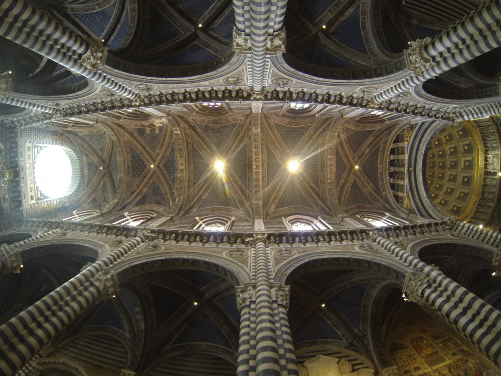 Looking up in the Duomo di Siena