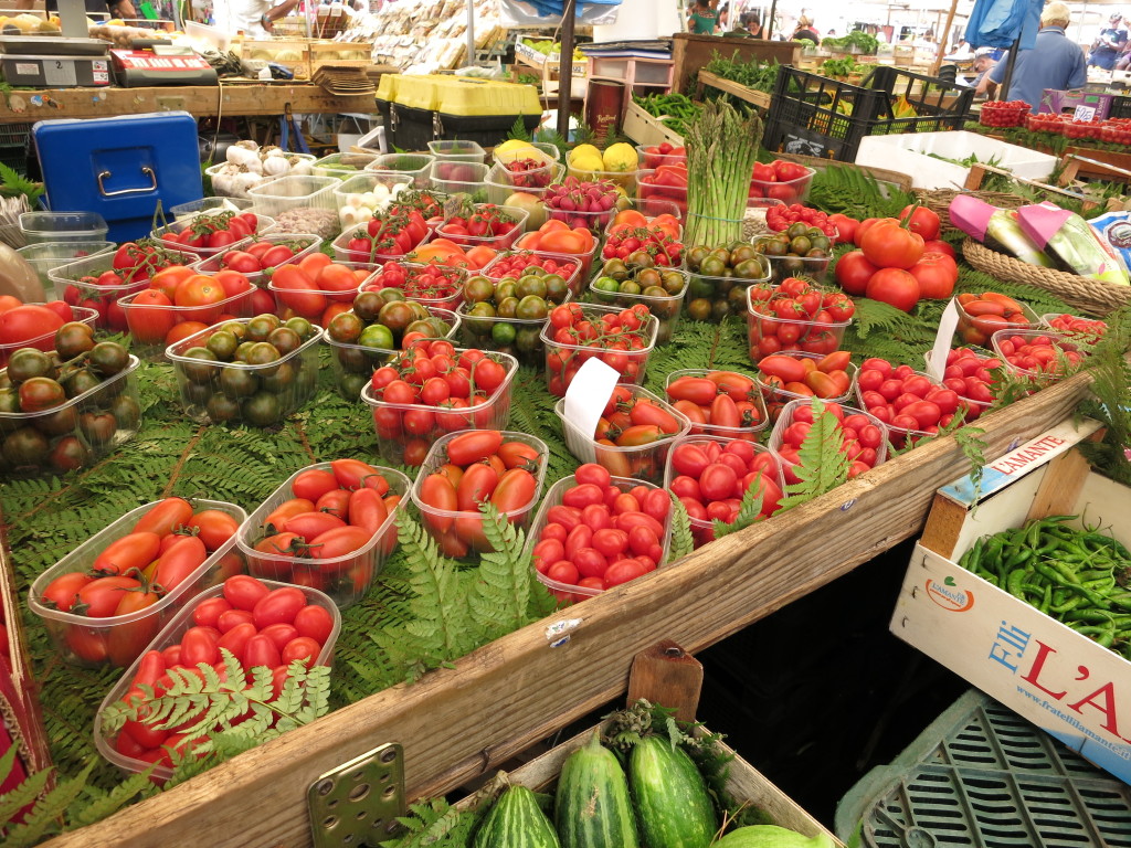 Tomatoes at the Campo de' Fiori market.